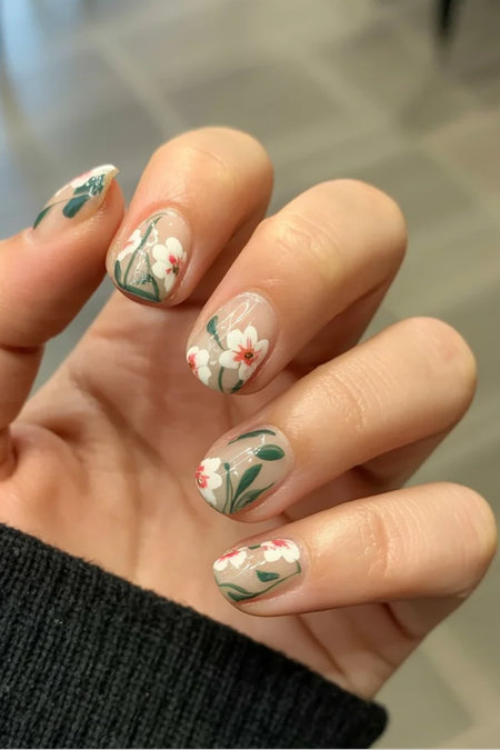 48 Short round white red floral nails nude_bp