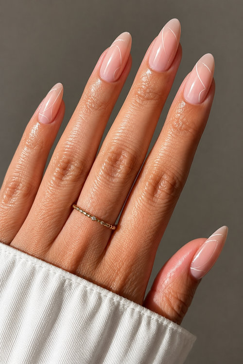 almond nails trends main 19_bp