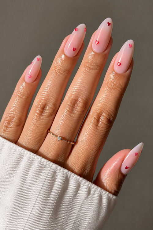 almond nails trends main 24_bp