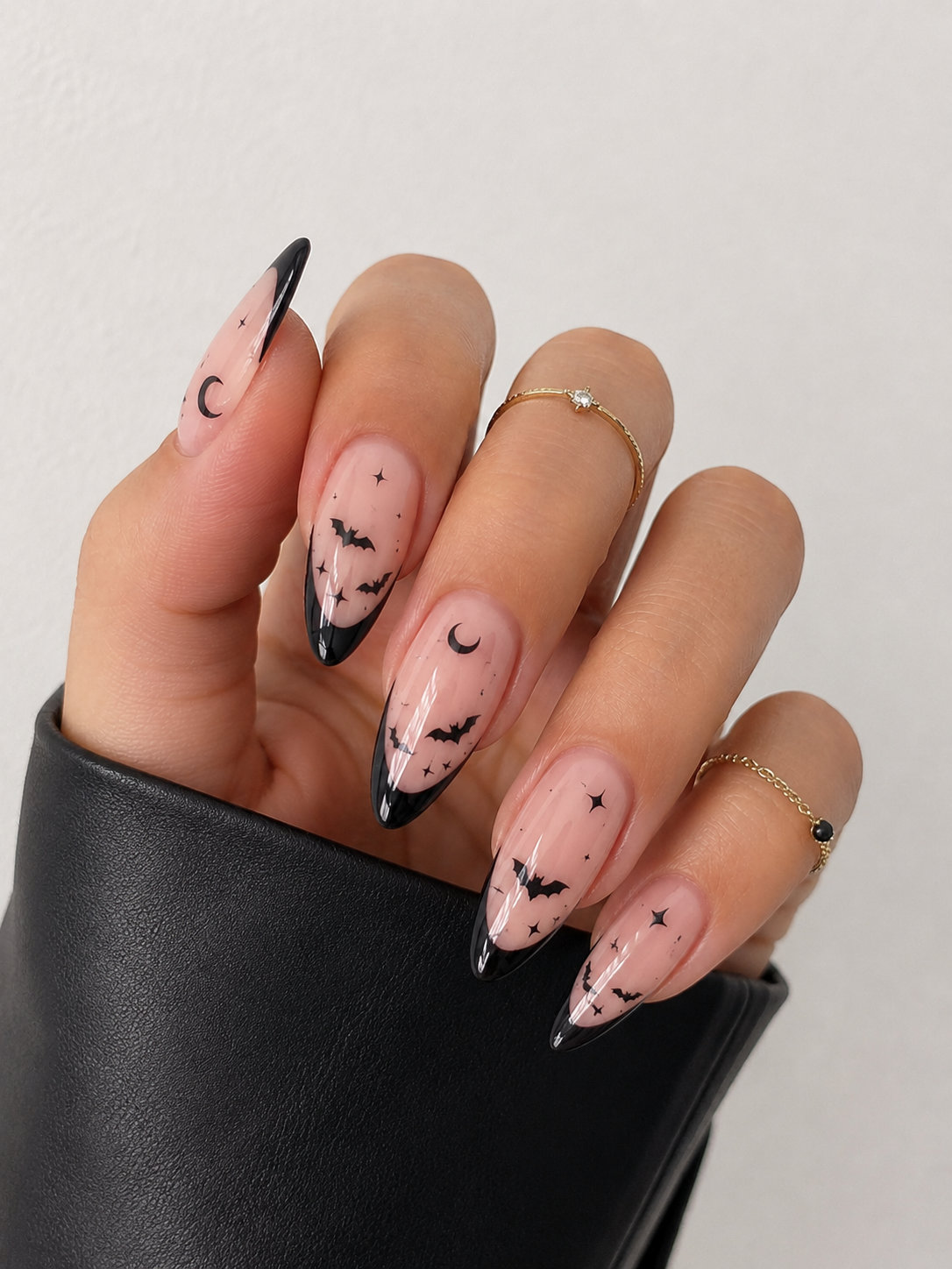 20 Moonlit Bat French Tips_bp